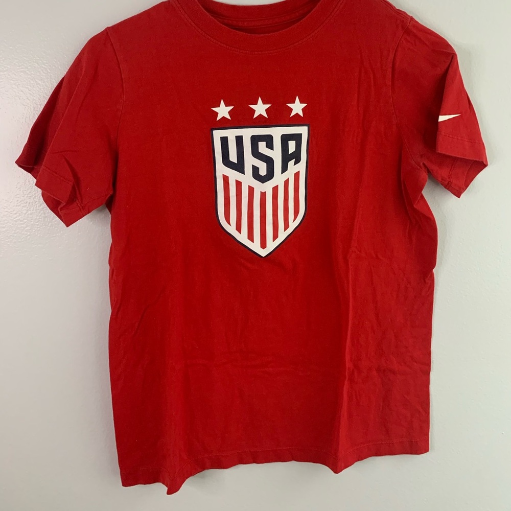 Boys Nike USA tshirt